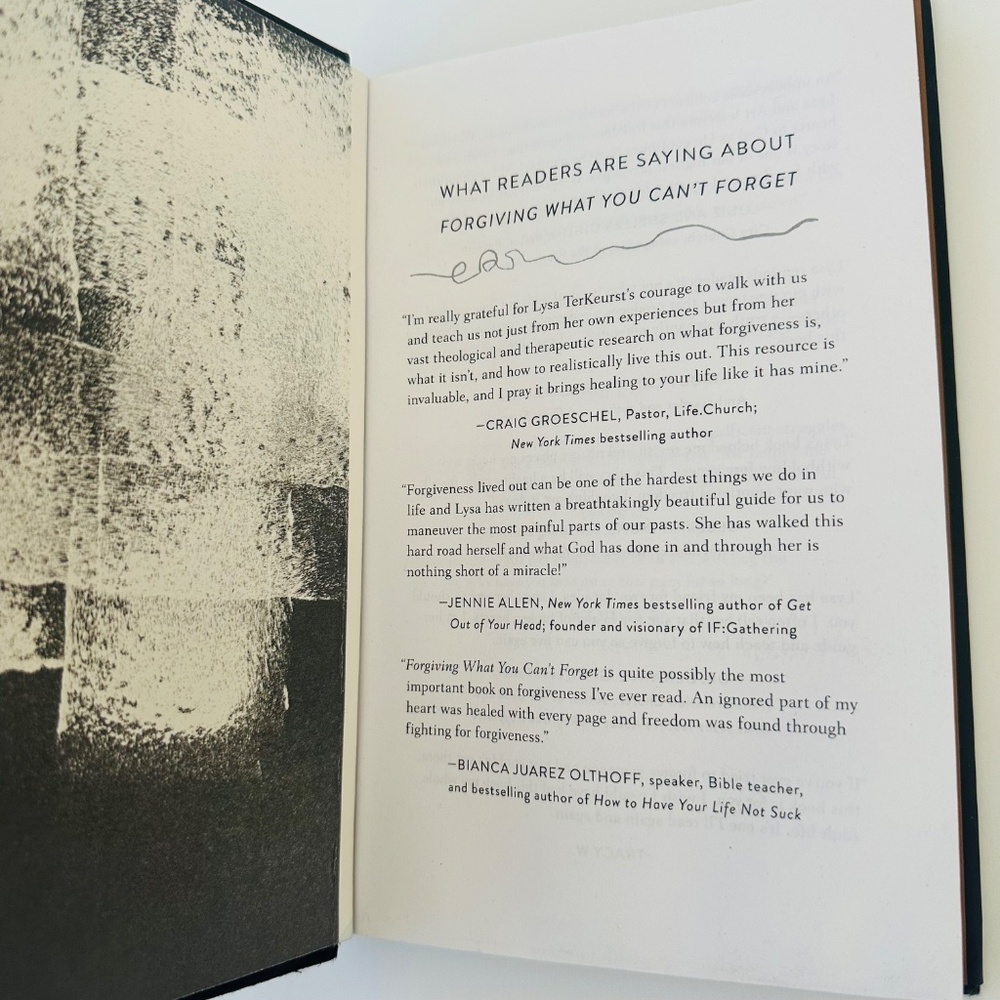 Forgiving What You Can’t Forget Book Lysa Terkeurst - Picture 2 of 7